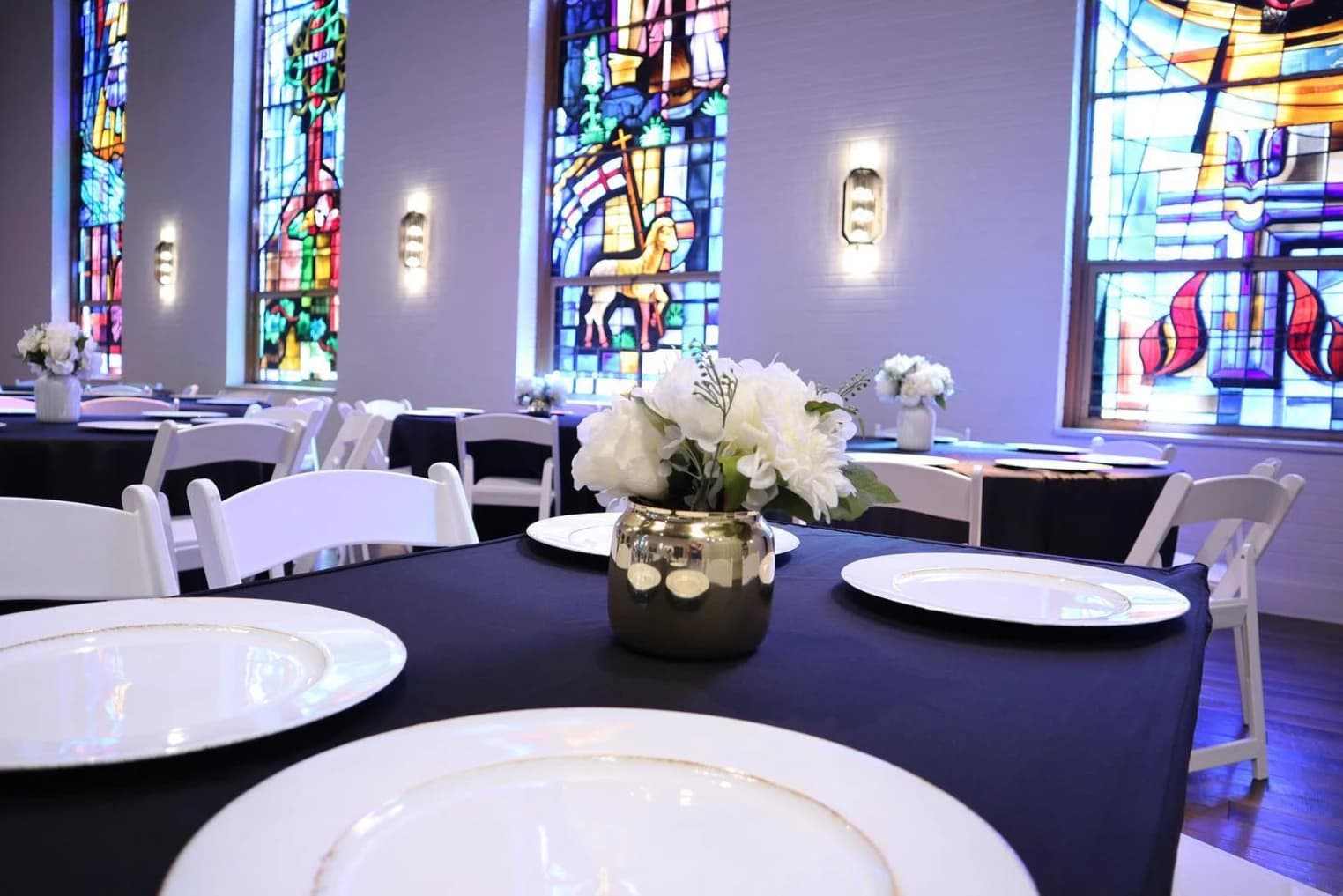 Chatelet venue arranged for an elegant celebration